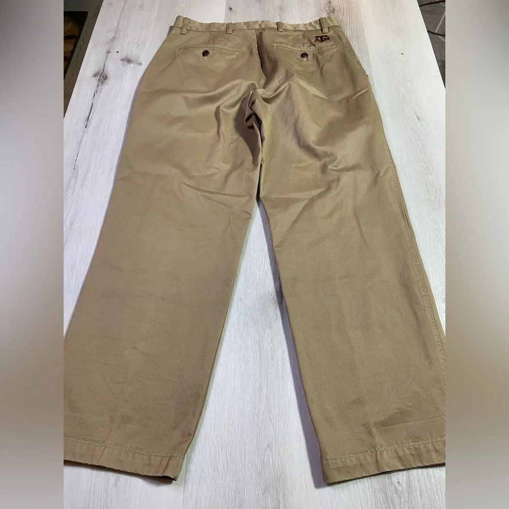 Texas A&M Game Day Dockers Khakis Gig Em Aggies, Tan, Size 32x29